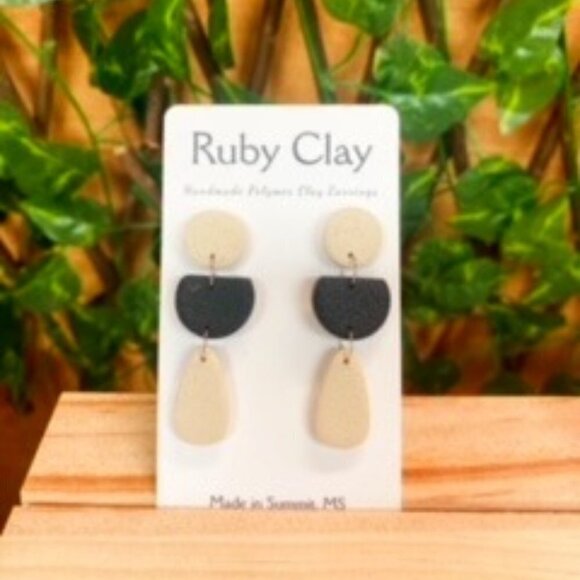 Lightweight Handcrafted Beige & Black Dangle Earrings - Picture 1 of 2